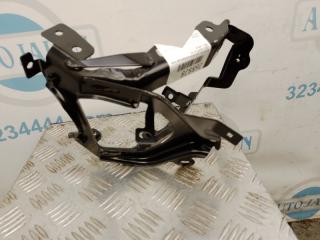 Кронштейн крепления компрессора пневмоподвески GX470 02-09