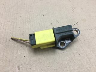 Датчик удара передний JETTA 05-10 2007 Седан 2.5