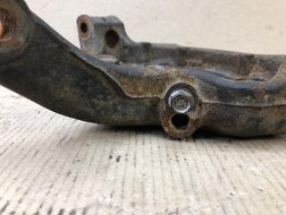 Кулак поворотный передний правый SENTRA (B16) 06–12 2012 2.0 MR20DE