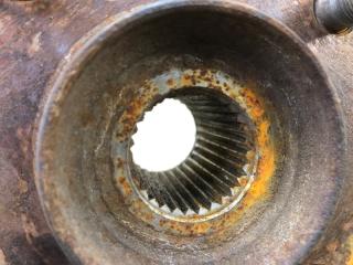 Ступица передняя правая SENTRA (B16) 06–12 2012 2.0 MR20DE