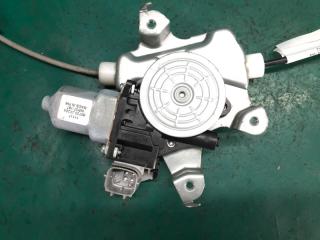 Стеклоподъемник передний правый LEAF 10-17 2012