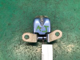 Петля двери нижняя задняя левая LEAF 10-17 2012