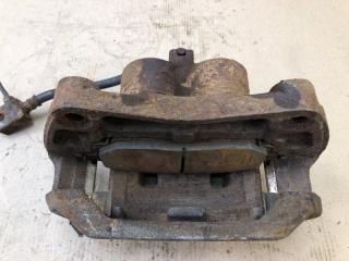 Суппорт тормозной передний левый EX35(37) 07-12