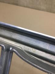 Решетка радиатора 300 04-10 2008 Седан 3.5 EGG