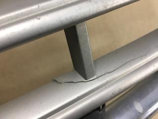 Решетка радиатора 300 04-10 2008 Седан 3.5 EGG