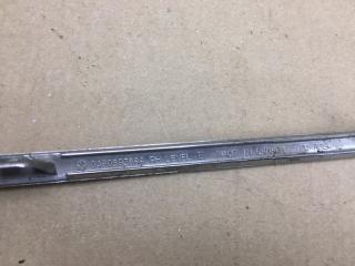 Накладка бампера передняя правая 300 04-10 2008 Седан 3.5 EGG