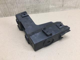 Кронштейн заднего бампера правый VOLKSWAGEN JETTA 05-10 Седан 2.5