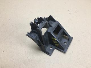 Кронштейн заднего бампера правый JETTA USA 10-17 2011 Седан CBTA 2.5L