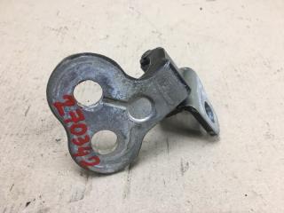 Петля двери нижняя передняя левая FOCUS 10-18