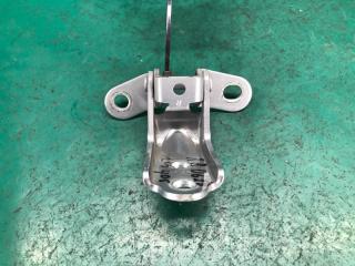 Петля двери нижняя задняя правая ELANTRA MD 10-15 2015 MD 1.8 G4NB