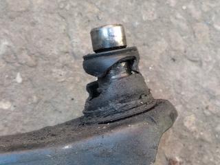 Рычаг передней подвески нижний правый MURANO Z50 02-07 2004 3.5 VQ35DE