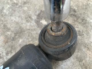 Амортизатор задний левый FX S50 03-08 2005 3.5 VQ35DE