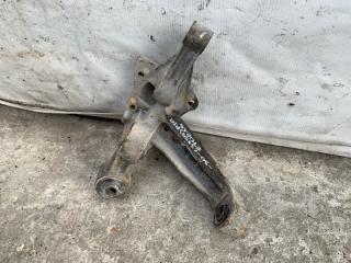 Цапфа правая CAMRY 30 02-06