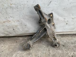 Цапфа левая TOYOTA CAMRY 30 02-06