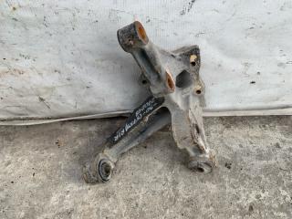 Цапфа левая CAMRY 30 02-06