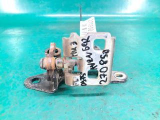 Петля двери нижняя передняя левая DODGE AVENGER 07-14 2013