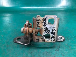 Петля двери нижняя задняя левая DODGE AVENGER 07-14 2013