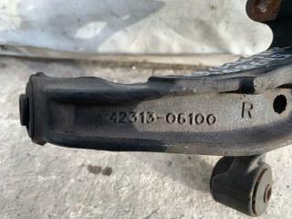 Цапфа правая SOLARA 03-09 2004 3.3 3MZFE