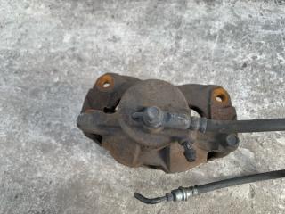 Суппорт тормозной передний левый TOYOTA SIENNA 03-10 3.5 2GR-FE