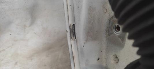 Дверь передняя правая RAV4 05-12