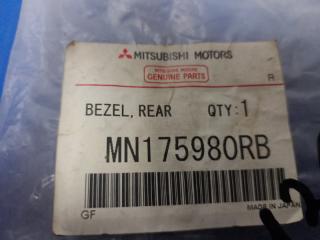 Накладка противотуманной фары задняя правая MITSUBISHI LANCER IX 9 03-07