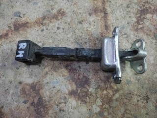 Запчасть ограничитель двери задний правый MITSUBISHI GALANT 03-12