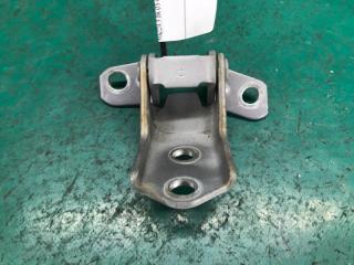 Петля двери нижняя передняя левая 3 BK 03-08 2006 SEDAN 2.3 L3