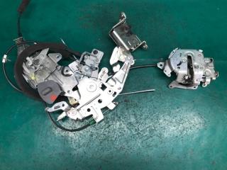 Замок двери боковой правый NV200 USA 13- 2018 2.0 MR20DE