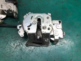 Замок двери боковой правый NISSAN NV200 USA 13- 2.0 MR20DE