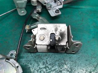 Замок двери боковой правый NV200 USA 13- 2018 2.0 MR20DE