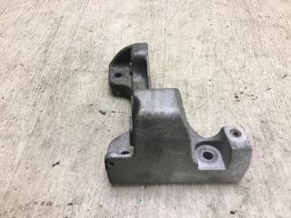 Кронштейн промежуточного вала передний правый CHRYSLER 200 14-16 UF 2.4 ED6