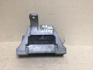 Подушка двигателя правая VOLKSWAGEN PASSAT B7 11-15 CBTA 2.5L