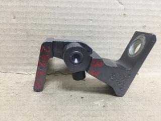 Петля двери верхняя задняя правая VOLKSWAGEN PASSAT B7 11-15 CBTA 2.5L