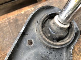 Рычаг передней подвески нижний правый PASSAT B7 11-15 2012 CBTA 2.5L