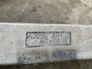 Усилитель переднего бампера M35/M45 04-10 2004 3.5 VQ35DE