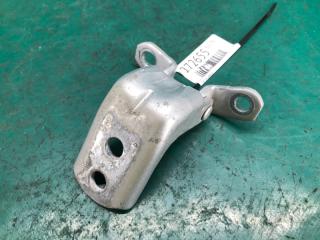 Петля двери нижняя передняя правая NISSAN PATHFINDER R52 12-21 R52 3.5