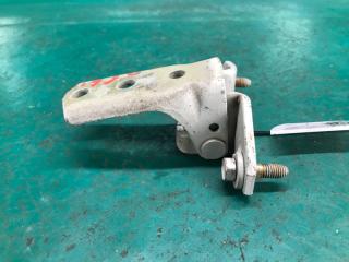 Петля двери MITSUBISHI GALANT 03-12 Седан 2.4 4G69