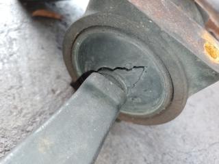 Рычаг передней подвески нижний правый FX S50 03-08 2004 3.5 VQ35DE