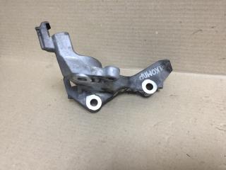 Кронштейн компрессора кондиционера FX S50 03-08 2005 3.5 VQ35DE