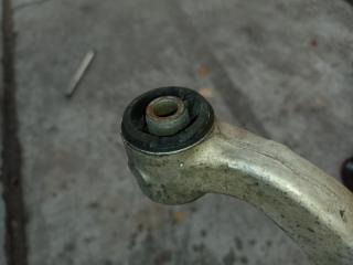 Рычаг передней подвески верхний правый M35/M45 04-10 2004 3.5 VQ35DE