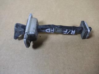 Ограничитель двери передний правый I30 FD 07-12