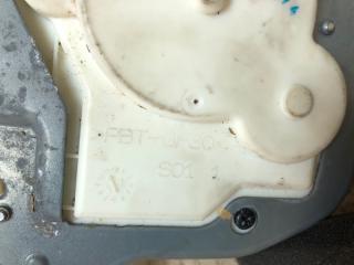 Моторчик привода сдвижной двери левый QUEST S 11-17 2014 Минивен E52 3.5