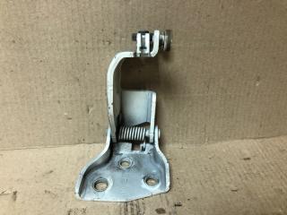 Ролик сдвижной двери средний правый QUEST S 11-17 2014 Минивен E52 3.5