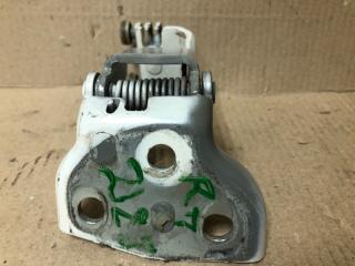 Ролик сдвижной двери средний правый QUEST S 11-17 2014 Минивен E52 3.5