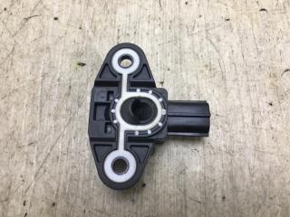 Датчик удара передний VOLKSWAGEN PASSAT CC 08-12