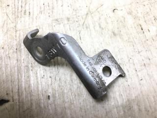 Кронштейн PORSCHE CAYENNE 10-18 958 4.8 M48.02