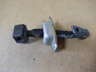 Ограничитель двери передний правый MITSUBISHI OUTLANDER XL 05-13 Б/У Ограничитель двери передний правый MITSUBISHI OUTLANDER XL 05-13