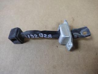 Ограничитель двери задний правый MITSUBISHI OUTLANDER XL 05-13 Б/У Ограничитель двери задний правый MITSUBISHI OUTLANDER XL 05-13