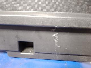 Обшивка багажника правая 6 GJ 12-