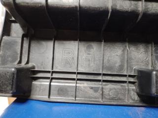 Обшивка багажника правая 6 GJ 12-